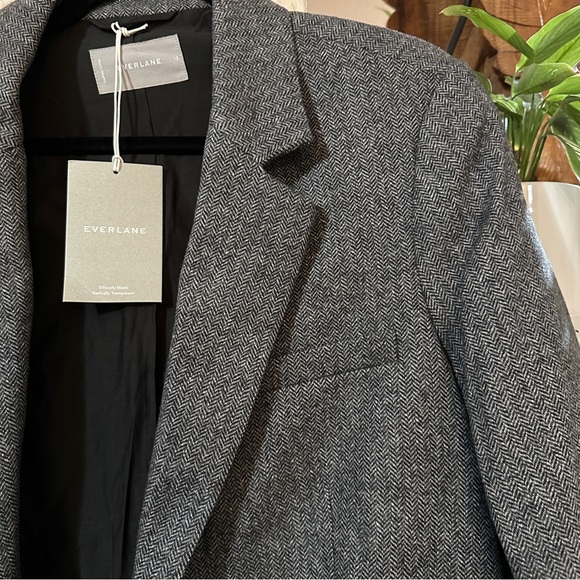 EVERLANE oversized blazer in wool grey herringbone - Picture 9 of 9